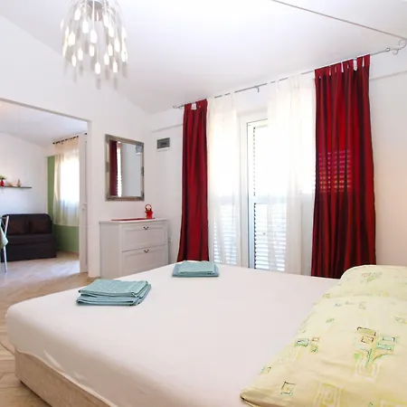 Nadia 1493 Apartmán