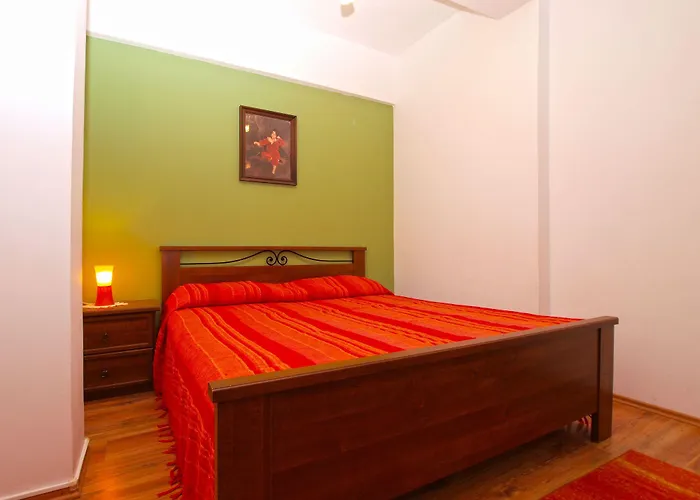 Nadia 1493 아파트 메덜린