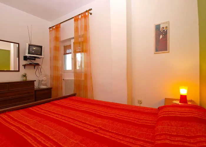 아파트 Nadia 1493 메덜린