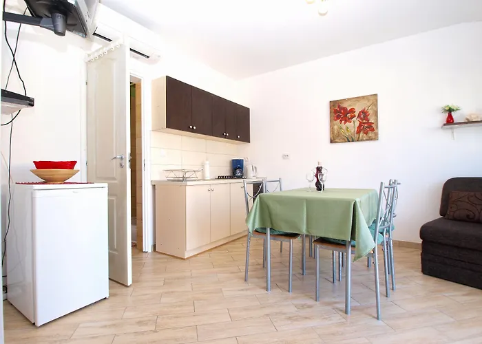 아파트 Nadia 1493 메덜린