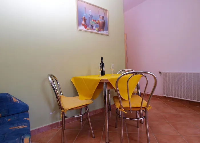 아파트 Nadia 1493 *