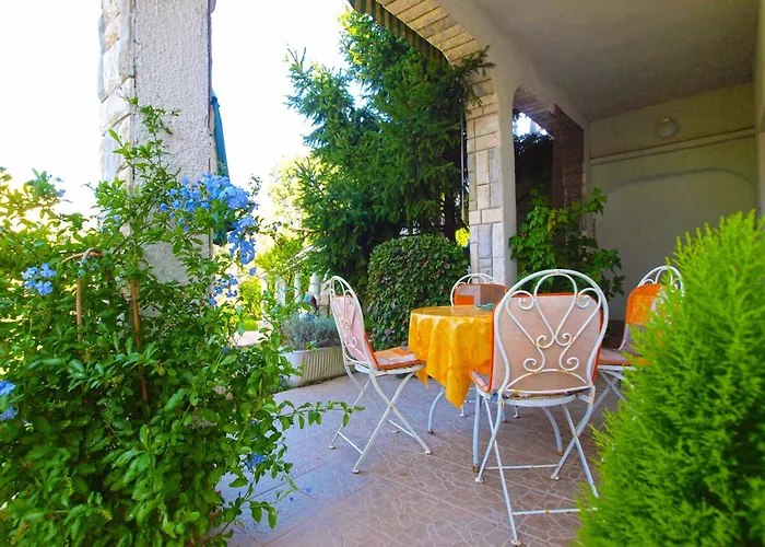 Nadia 1493 메덜린