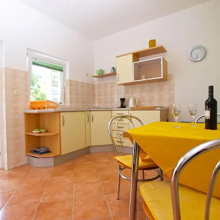 Apartment Nadia 1493