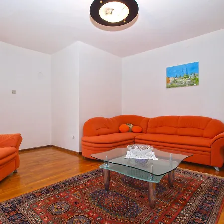 Nadia 1493 Apartment Medulin