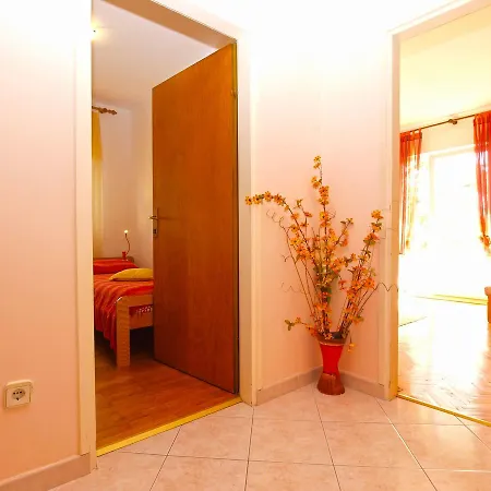 Apartment Nadia 1493 Medulin