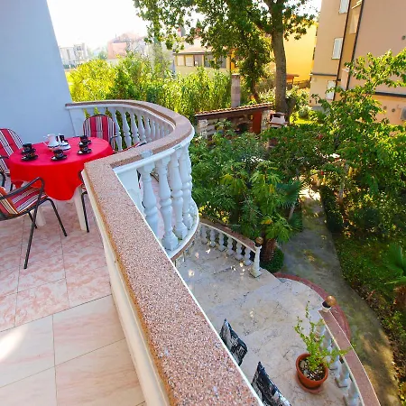 Apartment Nadia 1493